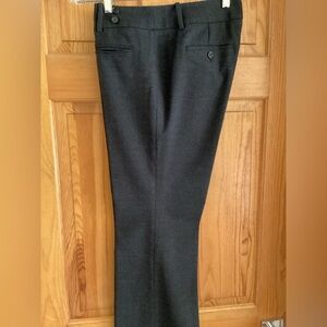 Loft low-rise trousers. Sz 4. Charcoal grey plaid. 30” inseam. 8.5” rise.